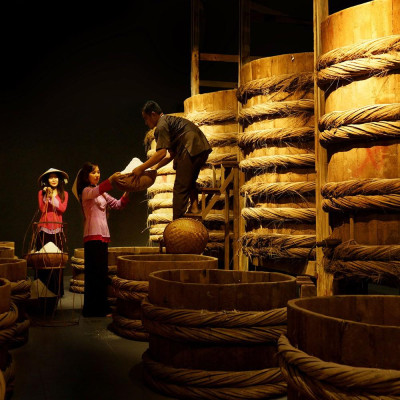 Thùng 6 chai nước mắm tôm biển Làng Chài Xưa 525ml Hồng Ngọc Đại Dương 300 năm truyền thống