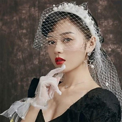 Băng đô nhung đính hạt trai kèm lưới mạng che mặt SP220547