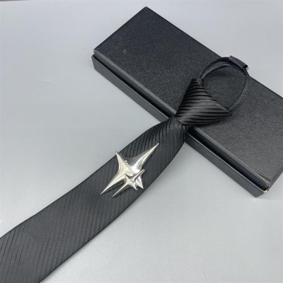 Cà vạt nam màu đen thắt sẵn mẫu kẻ ánh đính sao ánh sáng