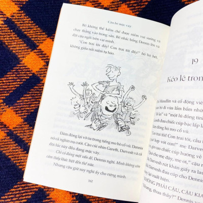 Sách - Cậu bé mặc váy (David Walliams)