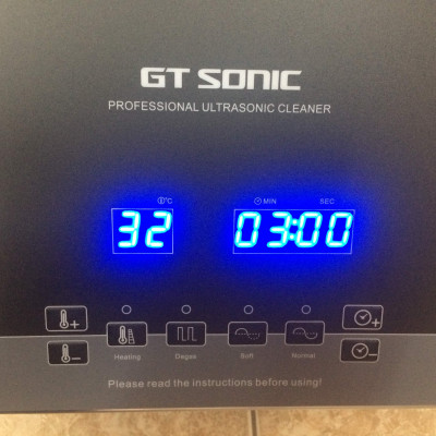 Máy rửa dùng sóng siêu âm hiệu GT sonic dung tích 9 lít, công suất 200W, tần số 40KHZ, dùng làm sạch bề mặt vật liệu -Hàng chính Hãng