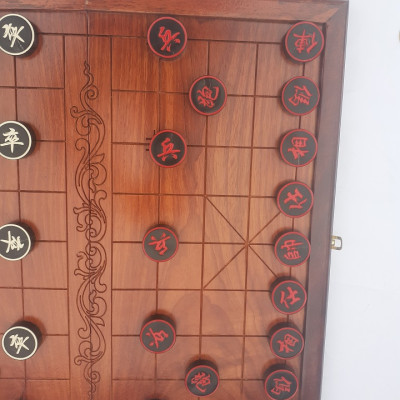 Cờ tướng gỗ gõ Cao cấp kích cỡ 50 x 52cm- Quân cờ sừng trâu đen 3,7cmx1,2