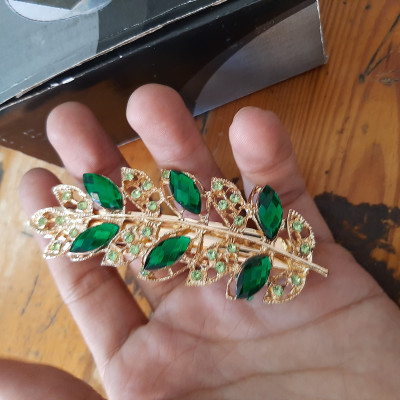 Combo 3 kẹp tóc nữ hình chiếc lá ( 3 CAI 3 MÀU KHÁC NHAU, sẽ được phát ngẫu nhiên)