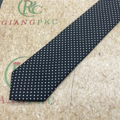 Cà vạt nam bản nhỏ mẫu 6cm tự thắt màu đen chấm trắng mới t2/2024