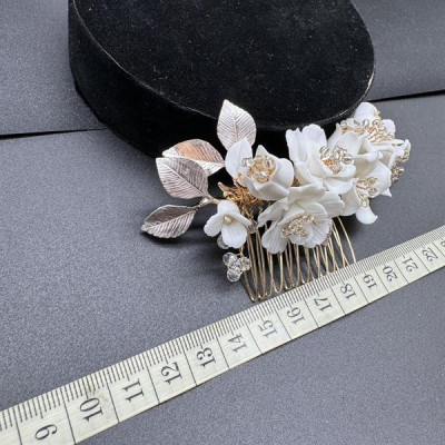 Cài tóc cô dâu hoa trắng đính đá mẫu mới t3/2024 SP2225571