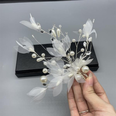 Cài tóc cô dâu hạt trai đính hoa mẫu mới