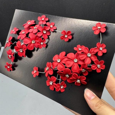 Cài tóc cô dâu hoa đất màu đỏ đính đá mới mẫu cài t1/2025