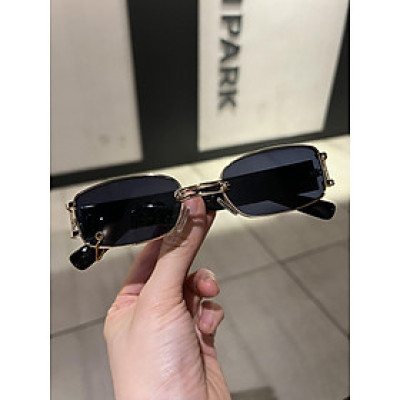 Kính râm khuyên nam nữ dáng form nhỏ cực chất