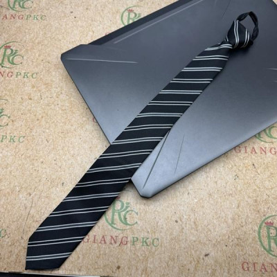 Cà vạt nam mẫu thắt sẵn dây kéo bản nhỏ 6cm mẫu đen kẻ trắng