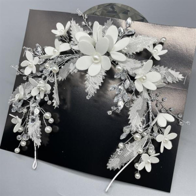 Băng đô cài tóc hoa nhí đính hạt trai mẫu mới t7/2024