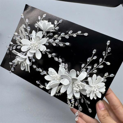 Cài tóc cô dâu ngày cưới mẫu cài tóc hoa đính hạt pha lê trắng
