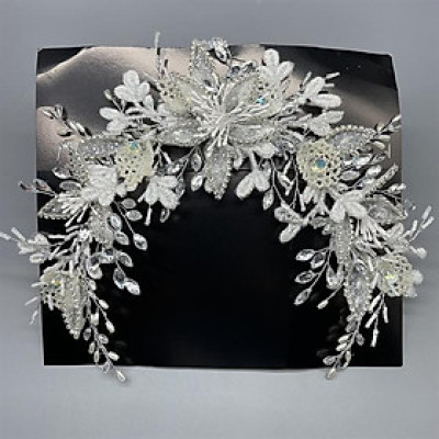 Băng đô cài tóc cô dâu hoa đá mẫu mới t8/2024