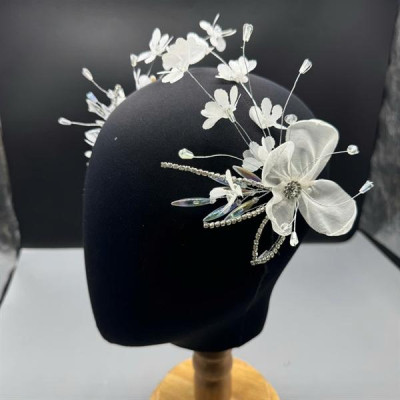 Cài tóc cô dâu hoa voan đính hoa nhí mới t9/2024