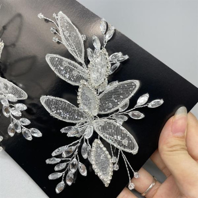 Cài tóc cô dâu hoa nhũ kết đá cho ngày cưới mẫu mới t7/2024