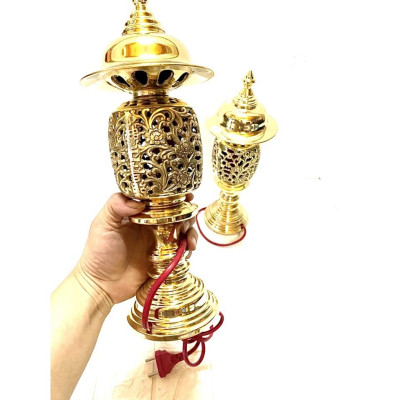 ĐÔI ĐÈN ĐỒNG CHẤT LIỆU BẰNG ĐỒNG KÍCH THƯỚC 30 cm nặng 1.8 kg. Bộ thờ cúng linh thiêng