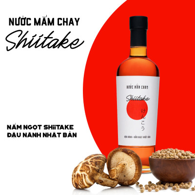 Nước mắm chay cao cấp Làng Chài Xưa nấm ngọt Shiitake Nhật Bản, đậu nành, thơm dứa chai thủy tinh 500ml/chai