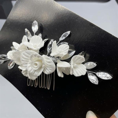 Cài tóc cô dâu hoa đất sét trắng có sẵn xược cài mã 008 - 14cm