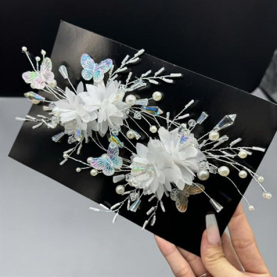 Cài tóc cô dâu thủ công mẫu hoa trắng đính bướm mới t9/2024