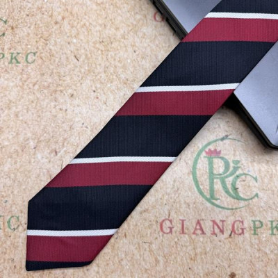Cà vạt nam mẫu thắt sẵn dây kéo bản nhỏ 6cm màu đen kẻ đỏ