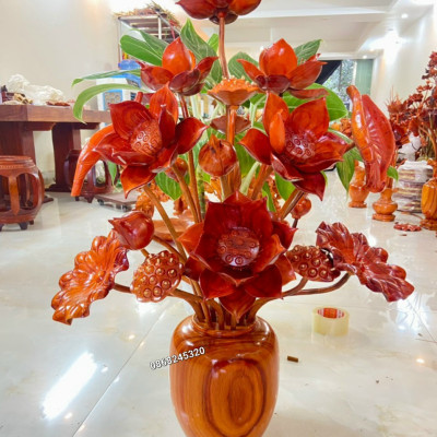 1 bình hoa sen 21 cành ,phong thủy trang trí phòng khách ,phòng thờ bằng gỗ hương đỏ đẹp lung linh