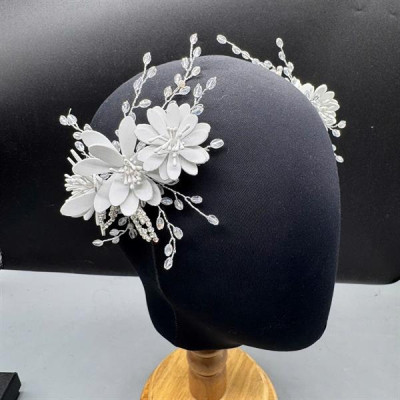 Cài tóc cô dâu ngày cưới mẫu cài tóc hoa đính hạt pha lê trắng