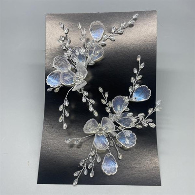 Cài tóc cô dâu hoa xanh nhỏ dễ thương mẫu mới