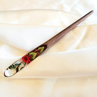 Trâm cài tóc gỗ- resin & hoa snowy đỏ