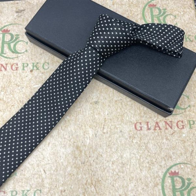 Cà vạt nam bản nhỏ mẫu 6cm tự thắt màu đen chấm trắng mới t2/2024
