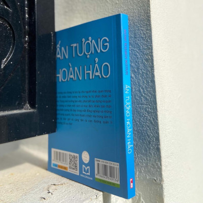 Sách ML - Ấn Tượng Hoàn Hảo - Bài Học Đầu Tiên Nơi Công Sở