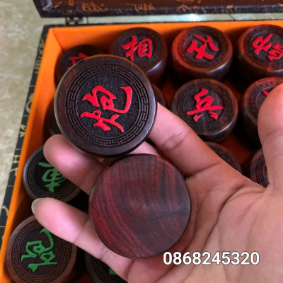 Quân cờ tướng gỗ trắc kt 3.8×1.5cm +hộp đựng quân 