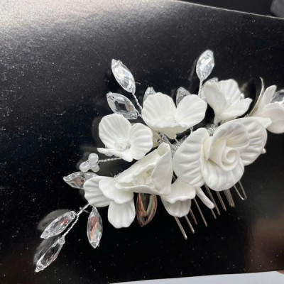 Cài tóc cô dâu hoa đất sét trắng có sẵn xược cài mã 008 - 14cm