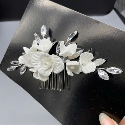 Cài tóc cô dâu hoa đất sét trắng có sẵn xược cài mã 008 - 14cm