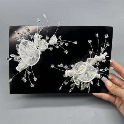 Cài tóc cô dâu hoa hồng vải lụa mẫu mới đính đá