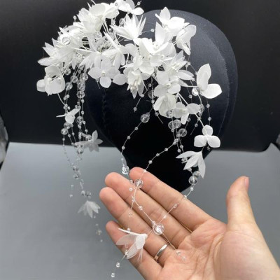 Cài tóc cô dâu hoa chùm nhỏ trắng mẫu mới t10/2024