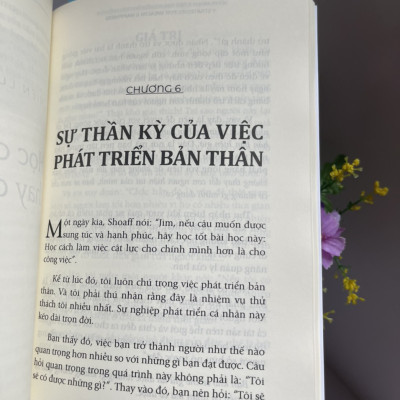 7 CHIẾN LƯỢC ĐỂ SỐNG SUNG TÚC VÀ HẠNH PHÚC - Jim Rohn - First News - NXB Tổng hợp TP. Hồ Chí Minh