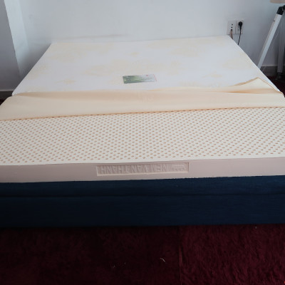 Nệm cao su Vạn Thành Unique CSUNI1815 (180 x 200 x 15cm)