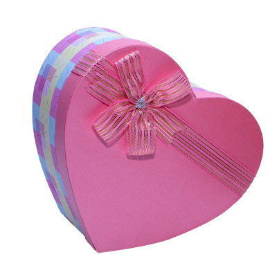 Hộp quà Tim TI040 - 22x10 cm - giao mẫu ngẫu nhiên