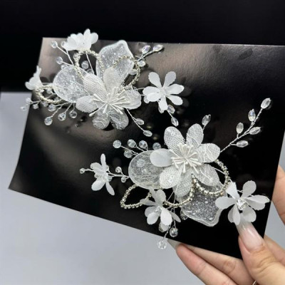 Cài tóc cô dâu hoa nhí cánh nhũ đính hạt pha lê mẫu mới