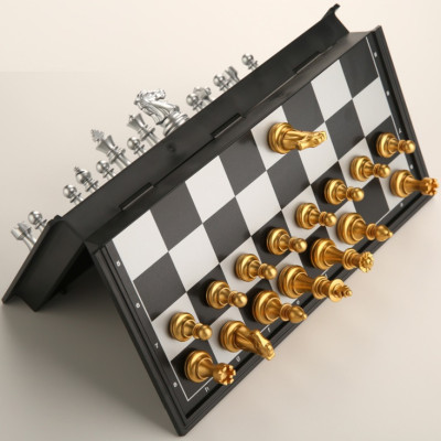 Bộ Cờ Vua Nam Châm – Màu Nhũ Vàng Bạc Cao Cấp - 25*25cm gấp gọn cao cấp- Hàng Chính Hãng