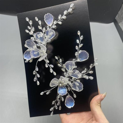 Cài tóc cô dâu hoa xanh nhỏ dễ thương mẫu mới