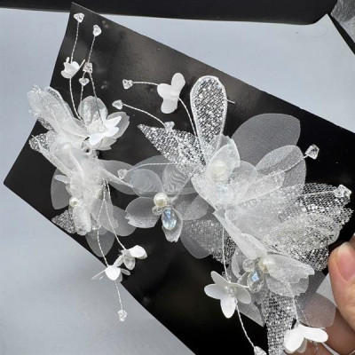 Cài tóc cô dâu hoa trắng lưới nhũ đính hoa mẫu mới t12/2024