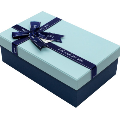 Hộp Quà Chữ Nhật C214 - 23 x 14 x 8 cm – Giao màu ngẫu nhiên