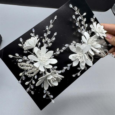 Cài tóc cô dâu ngày cưới mẫu cài tóc hoa đính hạt pha lê trắng