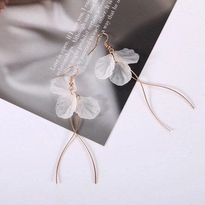 Earrings nữ đeo tai thời trang màu trắng dáng dài