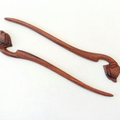 TRÂM CÀI TÓC HỒ LY