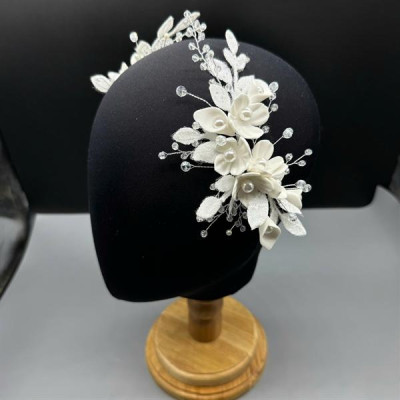 Cài tóc cô dâu hoa đất đính lá nhũ kim tuyến