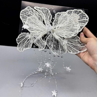 Cài tóc cô dâu hoa vải gân trắng dây pha lê đính hoa rơi