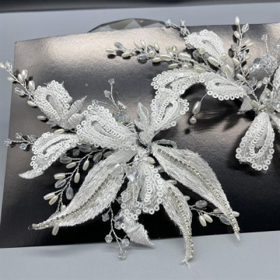 Cài tóc cô dâu ren kết hạt cườm đính đá mẫu mới