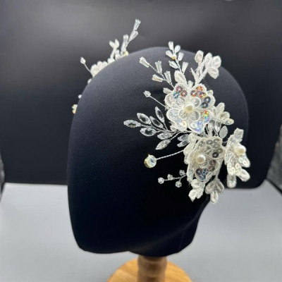 Cài tóc cô dâu thủ công mẫu hoa kim sa kết đá mới t9/2024