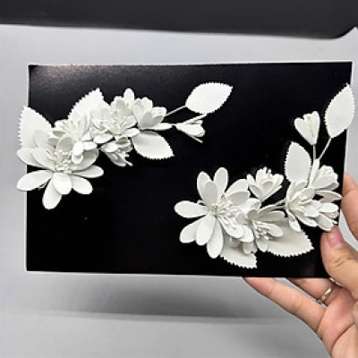 Cài tóc cô dâu hoa trắng đính lá mẫu cài cưới mới t12/2024